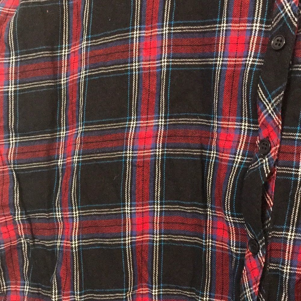 Side silt plaid button up‎ - Picture 5 of 5